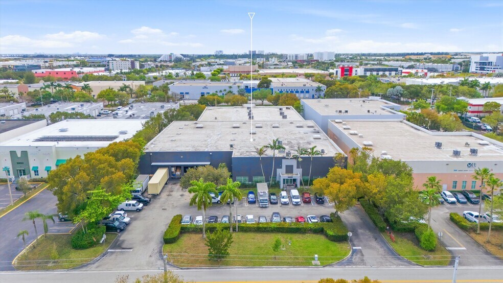 10880 NW 30th St, Doral, FL à vendre - Aérien - Image 2 de 44