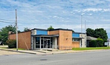 202 S Kingshighway St, Sikeston, MO à vendre Photo du bâtiment- Image 1 de 23