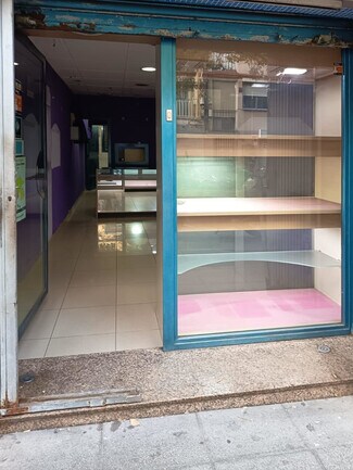 Plus de détails pour Multi-résidentiel à vendre