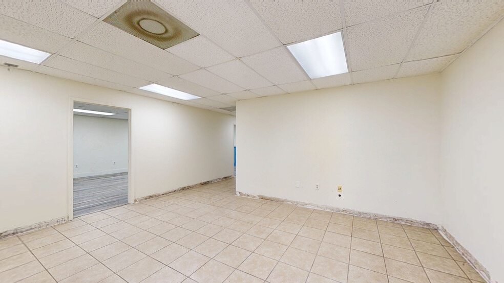 1720 Main St NE, Palm Bay, FL for lease - Matterport 3D Scan - Image 2 of 30