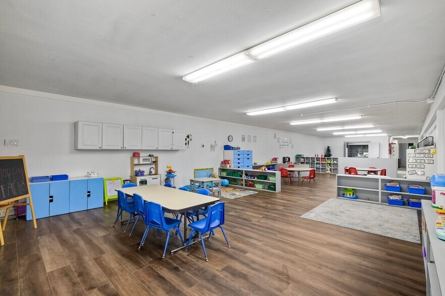 855 Barham Dr, San Marcos, CA à louer - Photo intérieure - Image 2 de 37