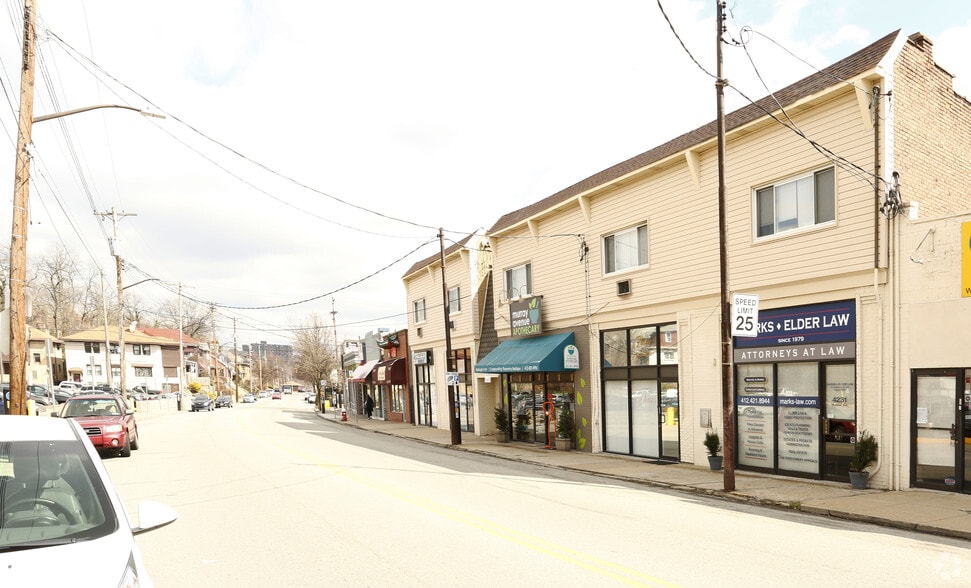 4227-4231 Murray Ave, Pittsburgh, PA for lease - Building Photo - Image 2 of 5