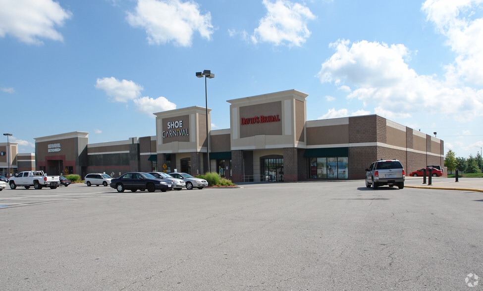 8111-8201 NW Roanridge Rd, Kansas City, MO for lease - Building Photo - Image 3 of 7