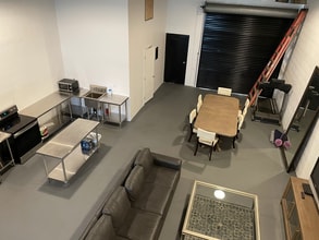 3307 W Burbank Blvd, Burbank, CA à louer Photo intérieure- Image 1 de 8