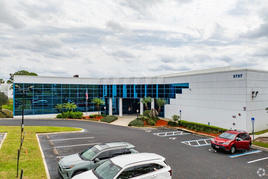2727 Interstate Dr, Lakeland, FL à vendre - Photo du bâtiment - Image 3 de 7