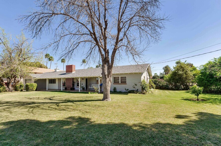 1051 N Grand, Mesa, AZ à vendre - Photo du bâtiment - Image 2 de 4