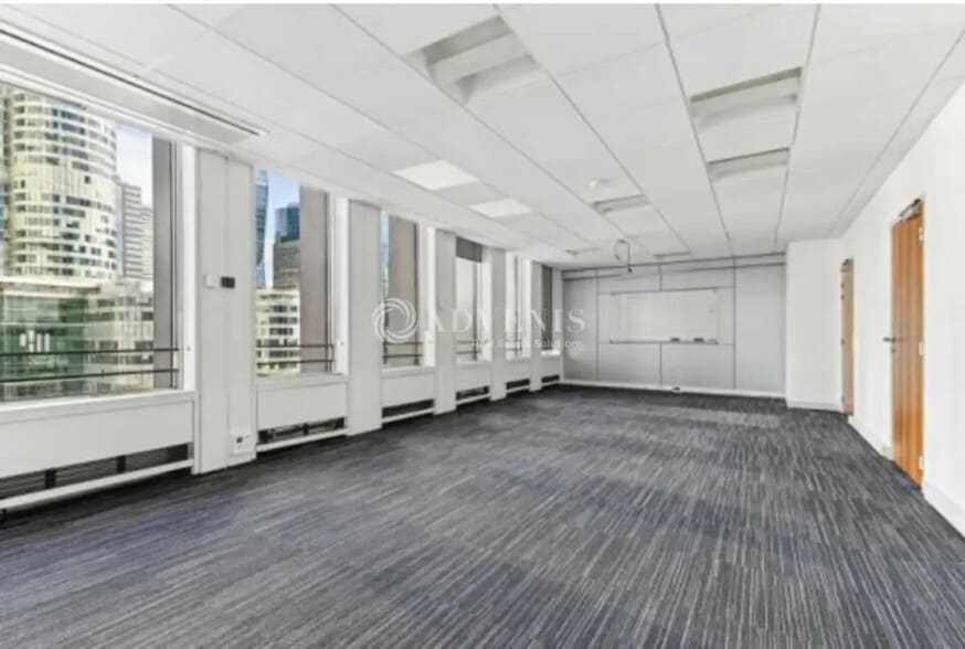 Office in Puteaux for lease - Interior Photo - Image 3 of 5