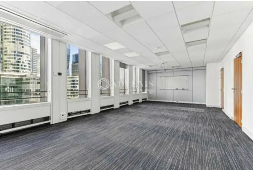 Bureau dans Puteaux à louer - Photo intérieure - Image 3 de 5