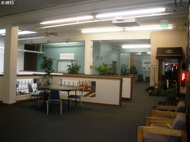 2101 Main St, Baker City, OR à vendre - Photo intérieure - Image 3 de 9