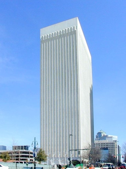 400 S Tryon St, Charlotte, NC for lease - Building Photo - Image 2 of 22