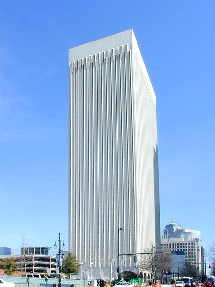 400 S Tryon St, Charlotte, NC à louer - Photo du bâtiment - Image 2 de 22