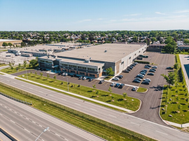 More details for 17550 Rte Transcanadienne, Montréal, QC - Industrial for Lease