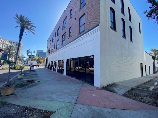900-912 Central Ave, Saint Petersburg, FL for lease - Building Photo - Image 2 of 10