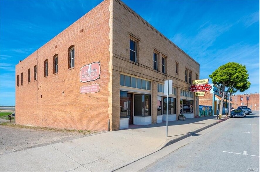 823-829 Guadalupe St, Guadalupe, CA à vendre - Photo du bâtiment - Image 2 de 28