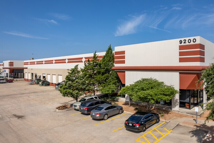 9200 Waterford Centre Blvd, Austin, TX à louer - Photo du bâtiment - Image 2 de 12
