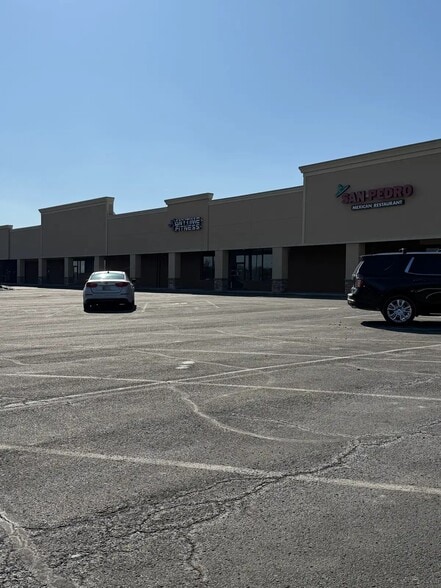 1103-1109 Market St, Charlestown, IN for lease - Building Photo - Image 3 of 5