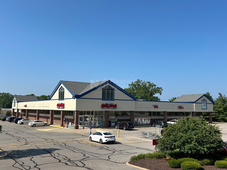 33564 Detroit Rd, Avon, OH à louer - Photo du bâtiment - Image 2 de 3