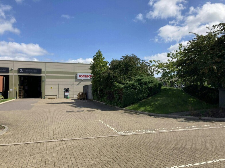 1-2 Blackmoor Ln, Watford à louer - Photo du bâtiment - Image 3 de 5