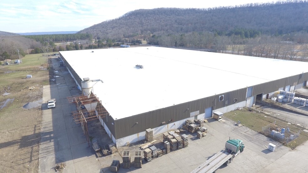 17106 N Highway 35, Scottsboro, AL for sale - Building Photo - Image 3 of 4
