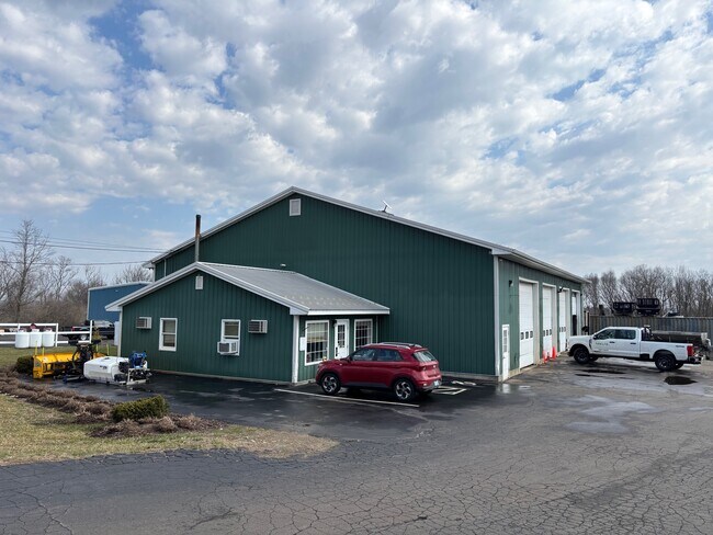 More details for 13 Tyler Dr, North Franklin, CT - Industrial for Sale