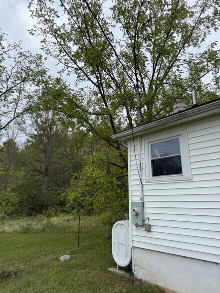 121 Church rd, Clifton Forge, VA à vendre - Photo du bâtiment - Image 2 de 5