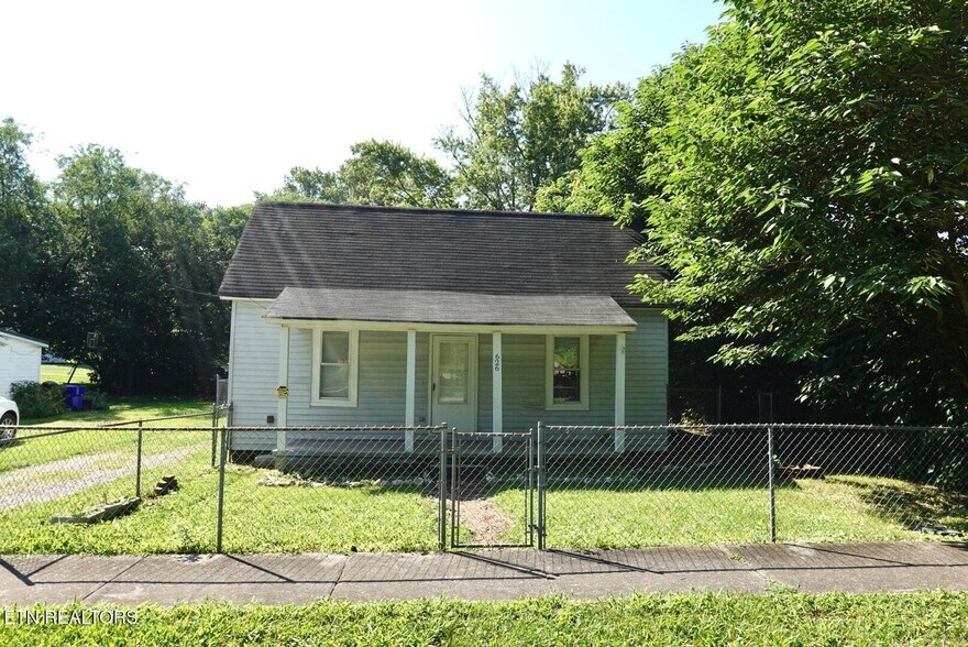 22 Unit Portfolio - Rockwood & Harriman, portefeuille de 19 propriétés à vendre sur LoopNet.ca - Photo du bâtiment - Image 2 de 23