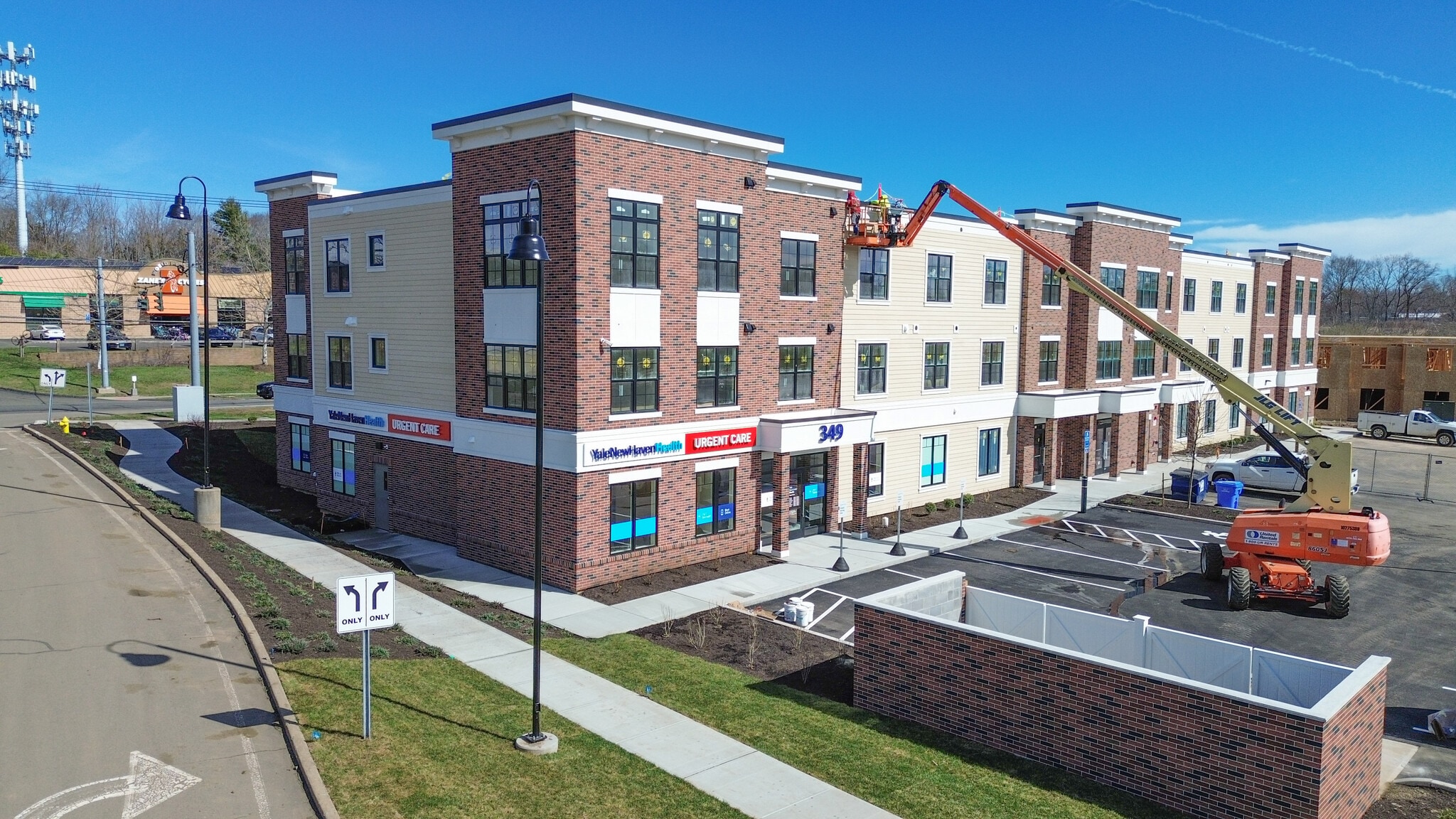 349 E Main St, Branford, CT for lease Interior Photo- Image 1 of 11
