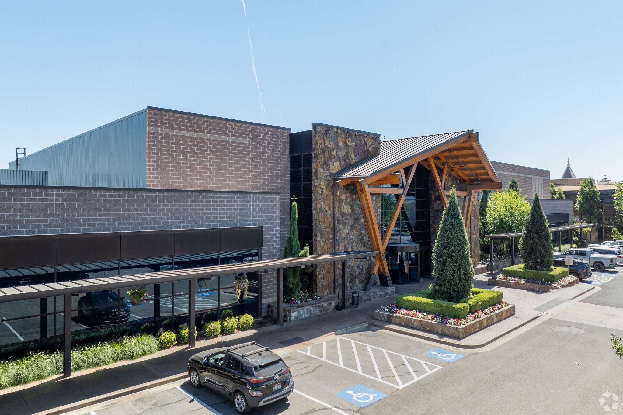 1900 N Eagle Rd, Meridian, ID for sale Primary Photo- Image 1 of 1