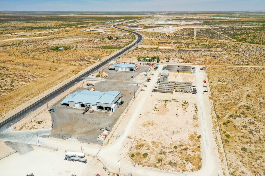 210 US 285 Hwy, Pecos, TX à louer - Photo du bâtiment - Image 3 de 6