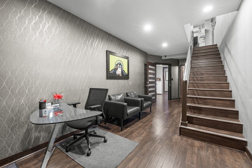 5739 Tujunga Ave, North Hollywood, CA à vendre - Photo intérieure - Image 3 de 55