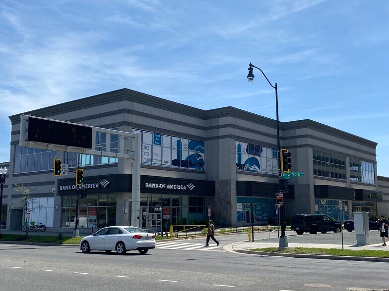 1401 New York Ave NE, Washington, DC à louer - Photo du bâtiment - Image 2 de 56