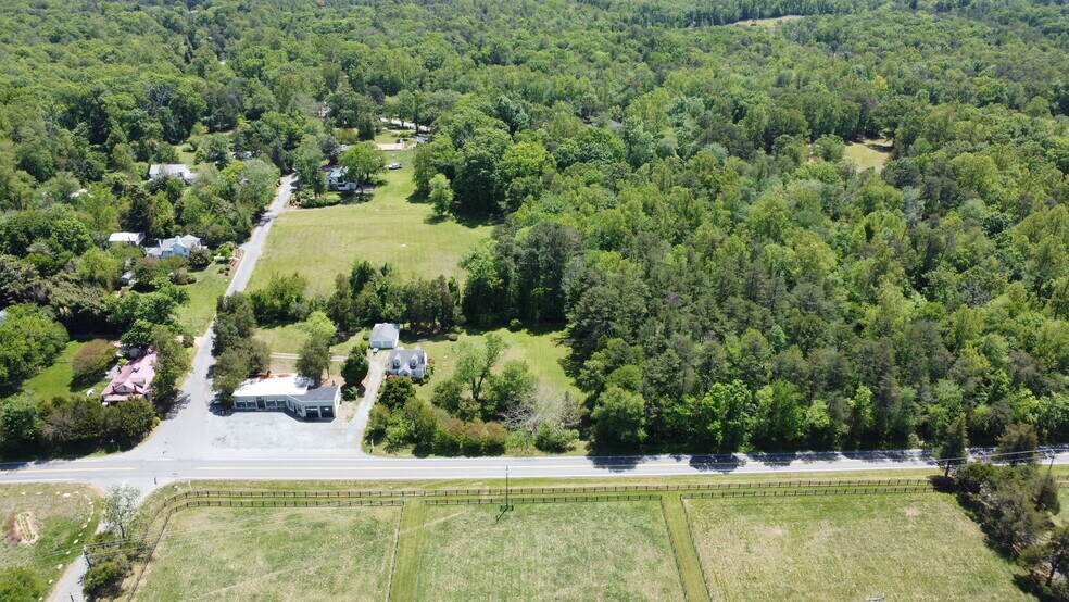 5441-5447 Gordonsville Rd, Keswick, VA à vendre - Photo du bâtiment - Image 3 de 13