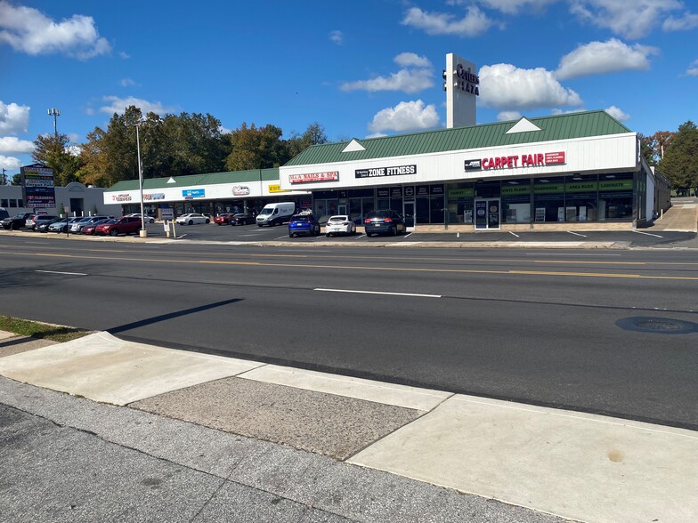 144-166 W Baltimore Pike, Springfield, PA à louer - Photo du bâtiment - Image 1 de 5