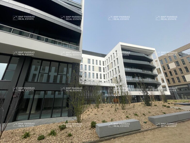 Bureau dans Cesson-Sévigné à vendre - Photo du bâtiment - Image 1 de 21