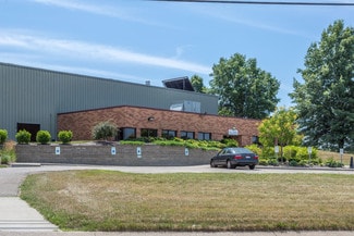 Plus de détails pour 2823 Gilchrist Rd, Akron, OH - Industriel à vendre