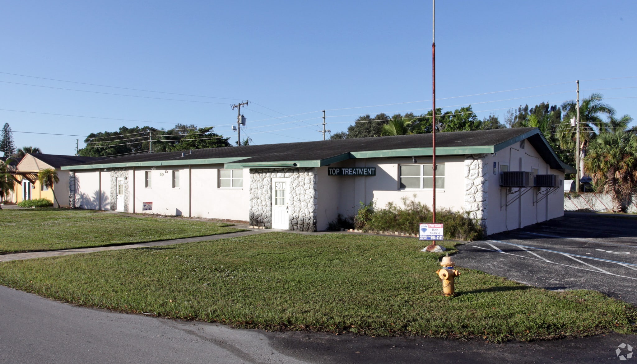 50 Mildred Dr, Fort Myers, FL à vendre Photo principale- Image 1 de 22