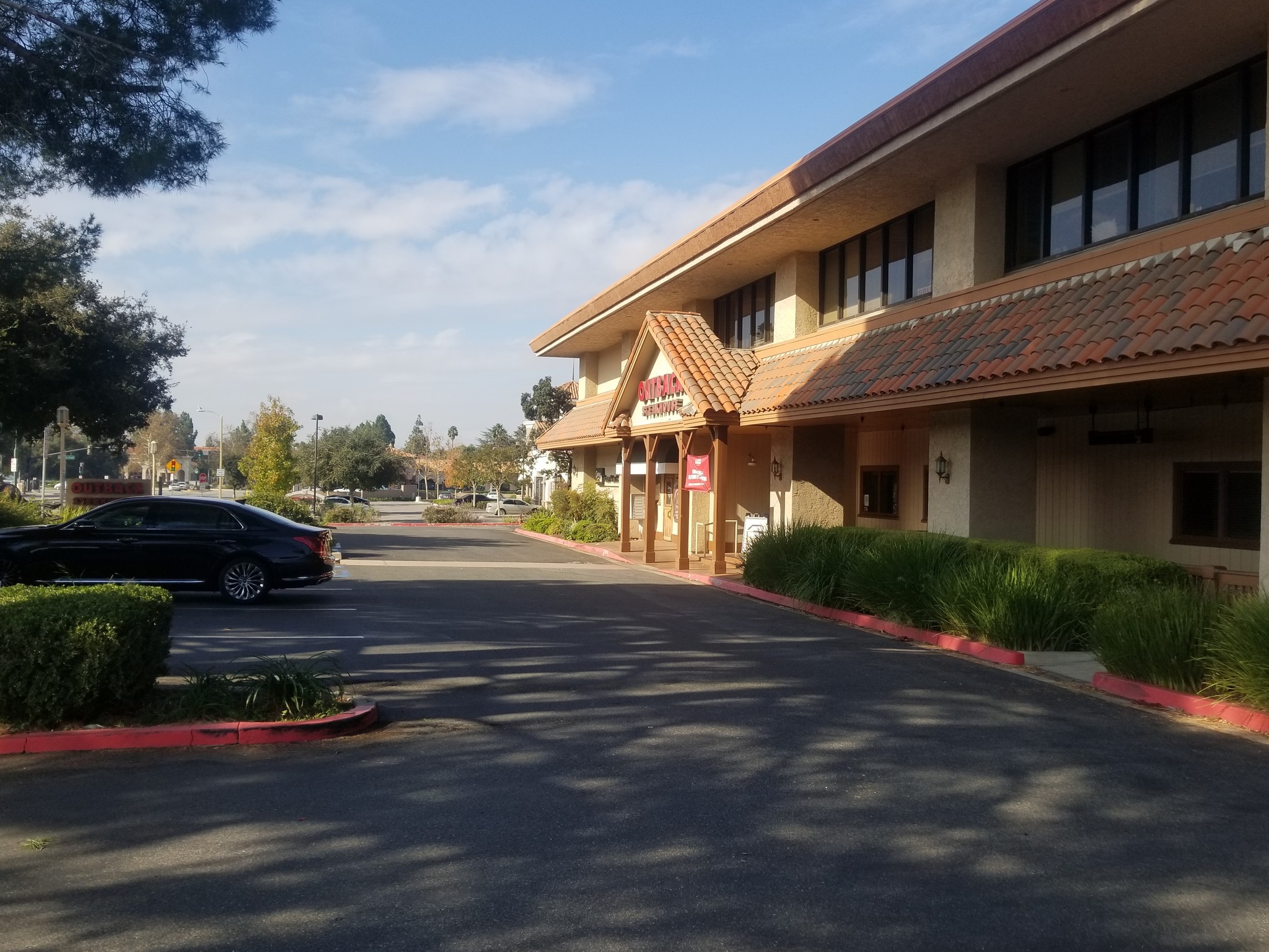 137 E Thousand Oaks Blvd, Thousand Oaks, CA for sale Building Photo- Image 1 of 1