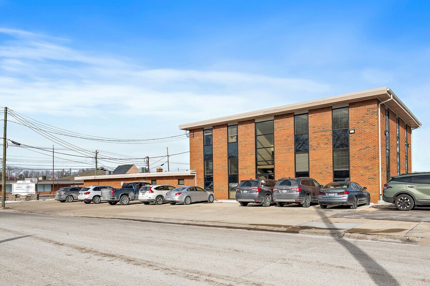 1083 Hicks Blvd, Fairfield, OH for lease - Building Photo - Image 3 of 4