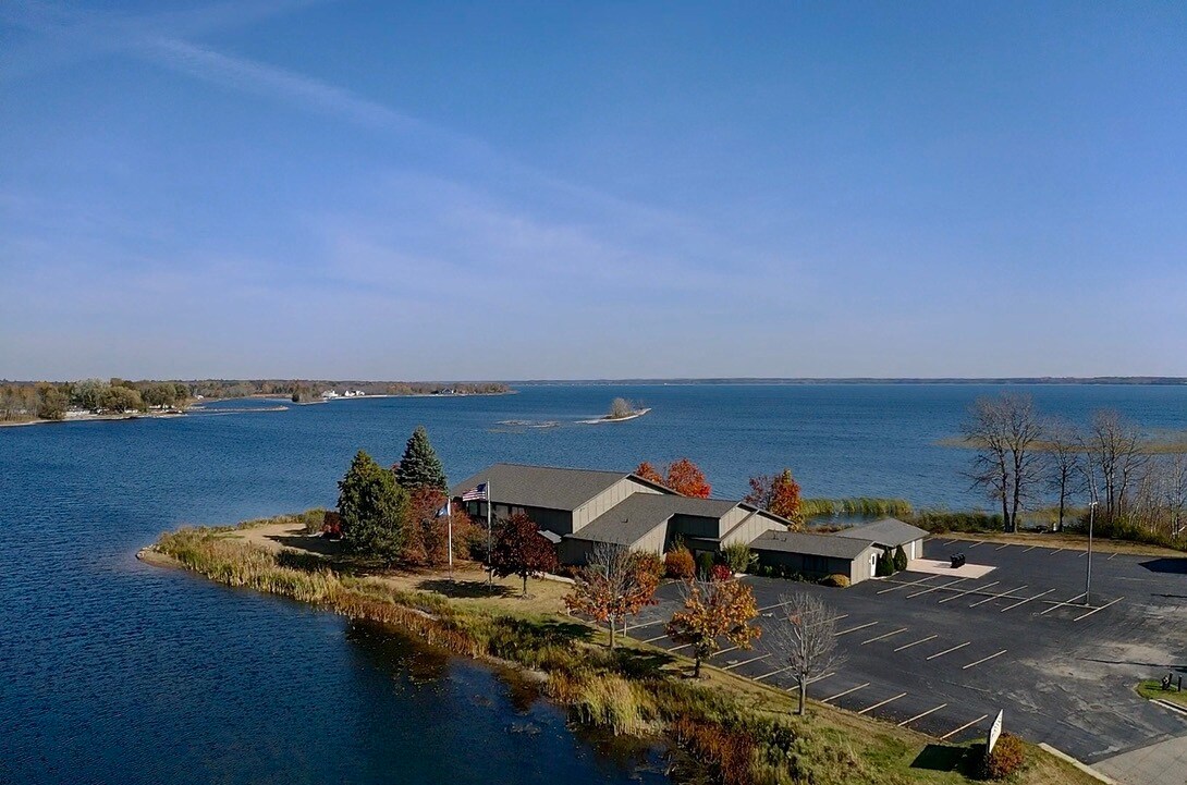 933 N 8th St, Gladstone, MI à louer Photo principale- Image 1 de 5