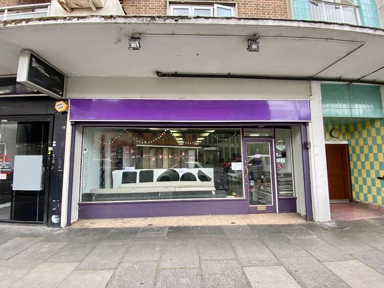 39a High St, Romford for lease - Building Photo - Image 2 of 17