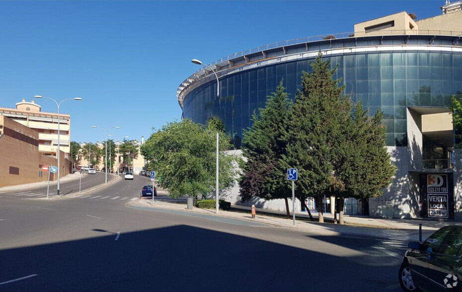 Vente au détail dans Toledo, TOL à vendre - Photo du bâtiment - Image 2 de 3