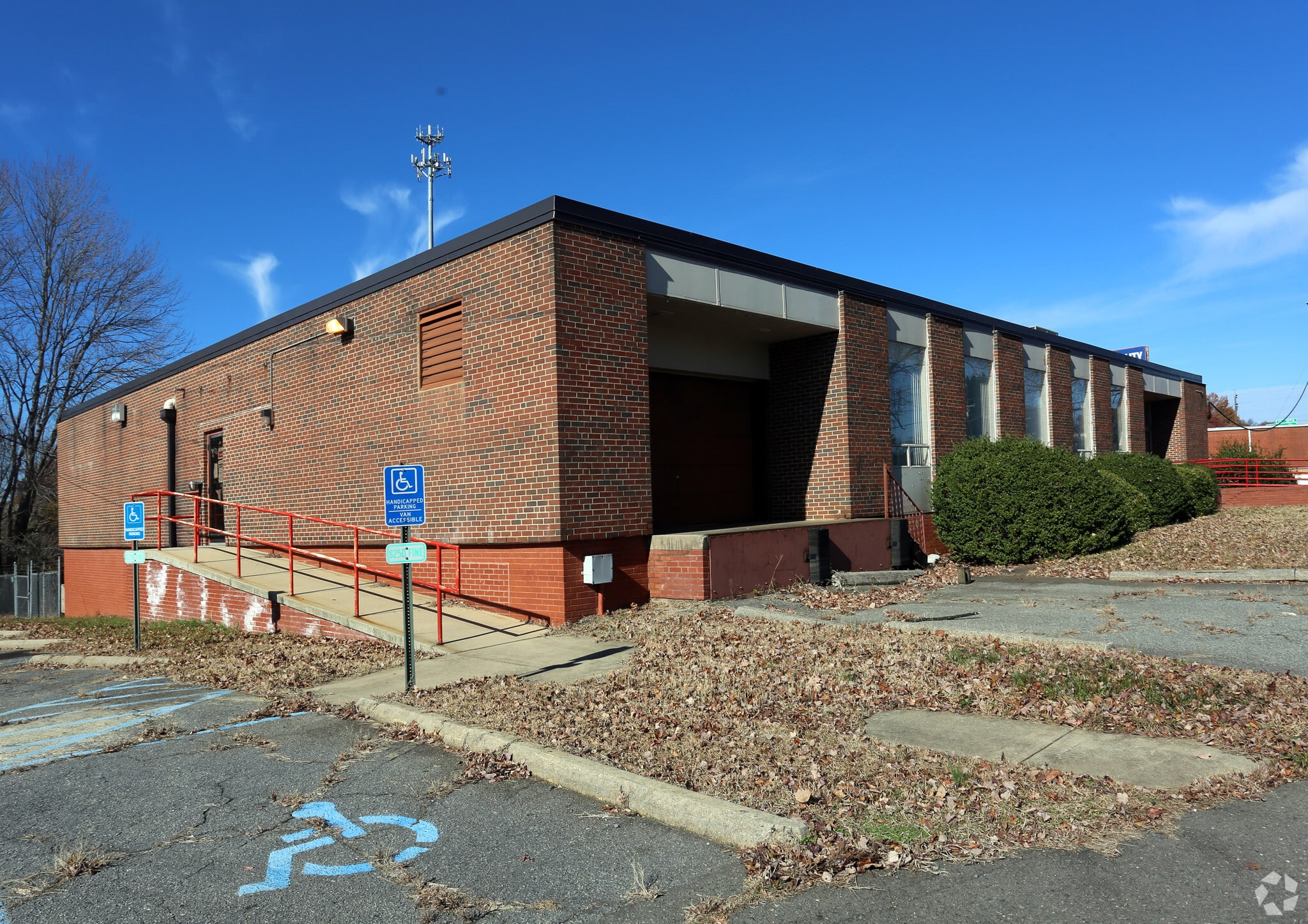 3146 Starlight Dr, Winston-Salem, NC for lease Primary Photo- Image 1 of 8