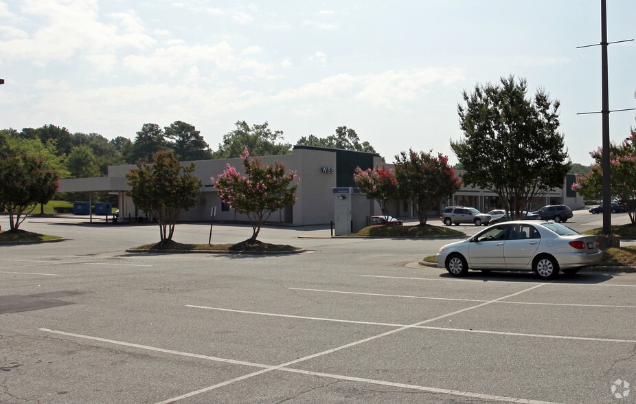 1100 N Miami Blvd, Durham, NC à vendre - Photo du bâtiment - Image 2 de 4