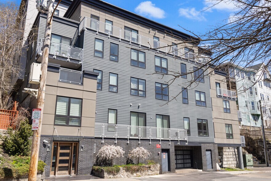 40 Fisher Ave, Boston, MA à vendre - Photo du bâtiment - Image 3 de 55