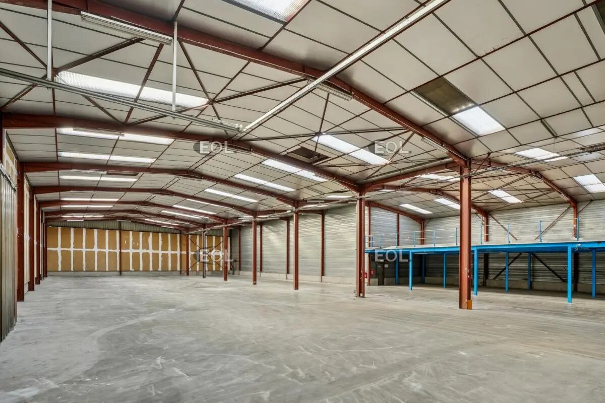 Flex in Aubervilliers for lease Building Photo- Image 1 of 14