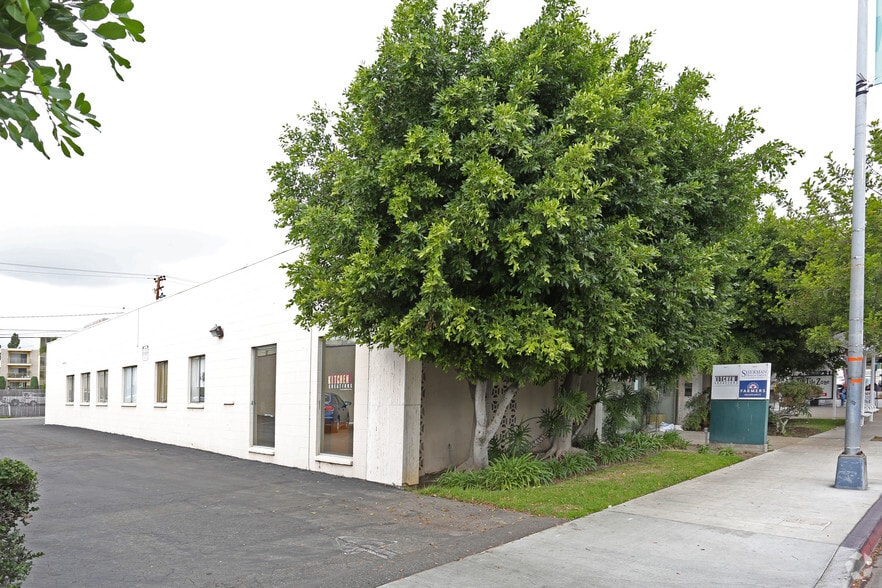 3647-3649 Atlantic Ave, Long Beach, CA à louer - Photo du bâtiment - Image 3 de 3
