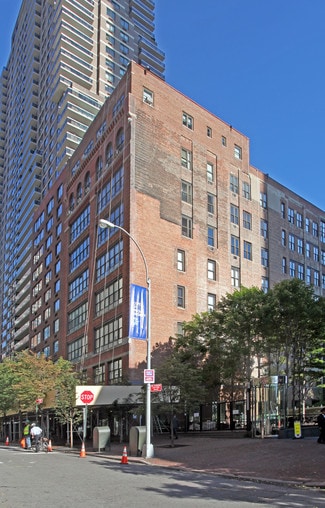 Plus de détails pour 523 E 72nd St, New York, NY - Commerce de détail à louer