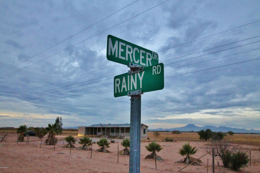 29733 W Mercer Dr, Casa Grande, AZ à vendre - Photo du bâtiment - Image 1 de 1