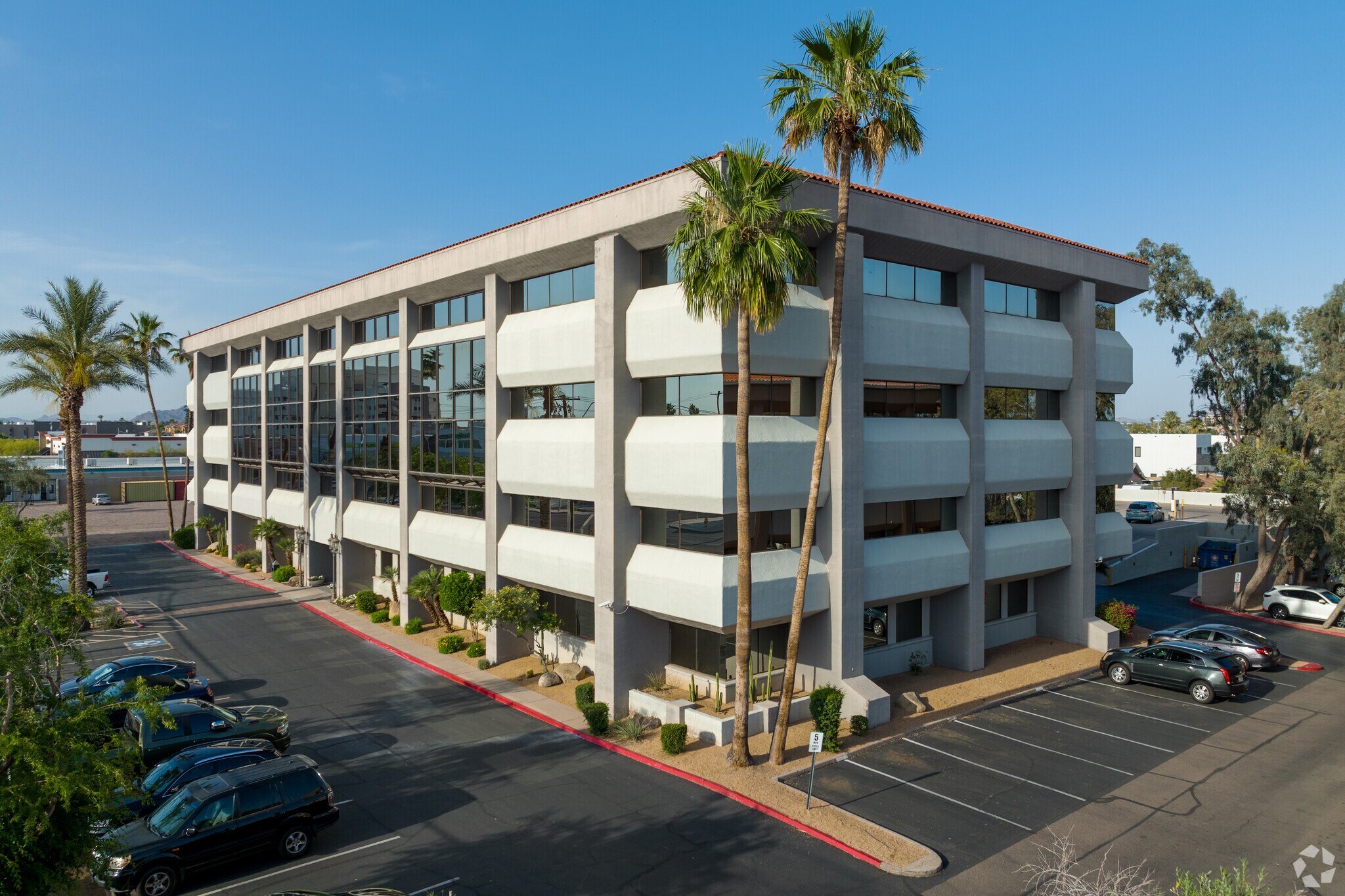 3877 N 7th St, Phoenix, AZ à louer Photo du bâtiment- Image 1 de 8