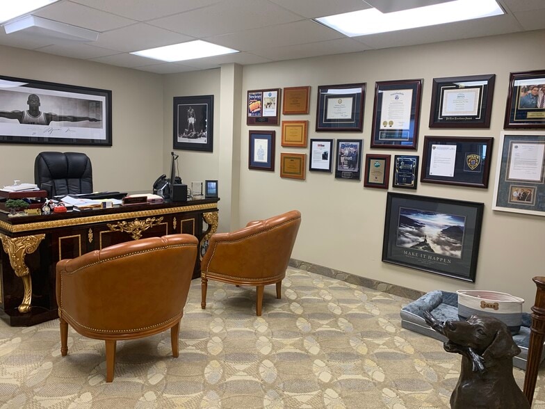 43 South Ave, Fanwood, NJ for sale - Interior Photo - Image 3 of 26